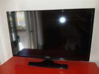 Tv samsung usada 65cm/40cm