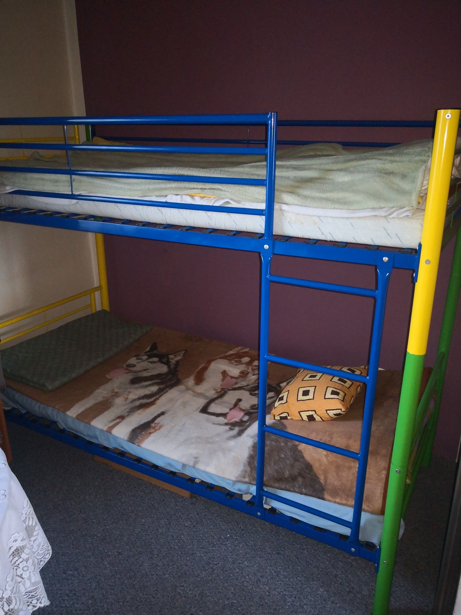 Łóżko piętrowe, łóżka piętrowe, materace gratis!