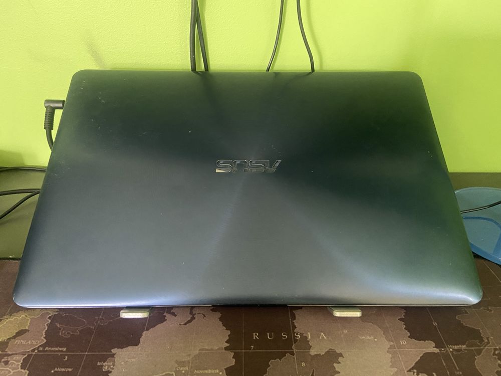 Asus Zenbook Pro UX550