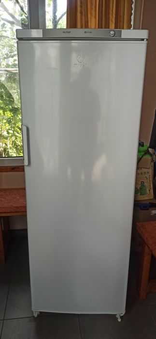 Морозильная камера Indesit No frost
