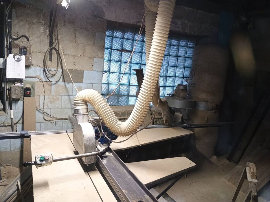 Форматно розкрійний верстат