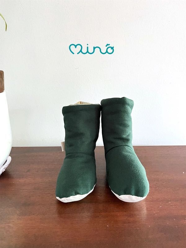 Sapatos / Botas para andar em casa e dormir – Minô  NOVOS