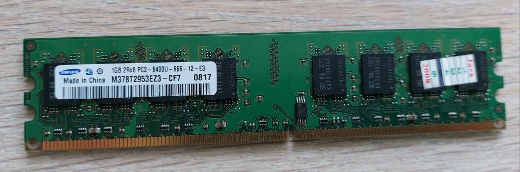 Оперативка Samsung DDR 2, 1 GB