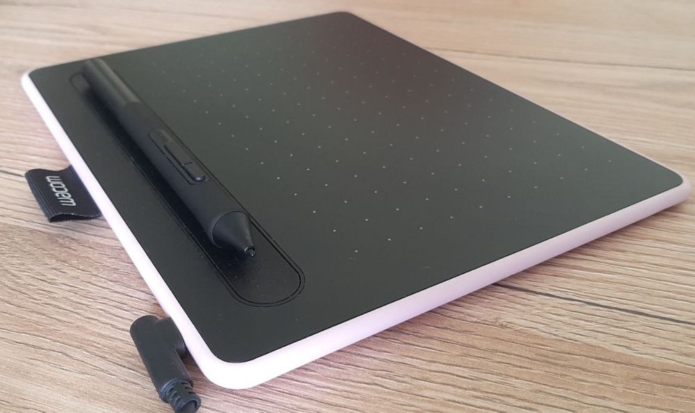 Графічний планшет Wacom Intous CLT-4100WL