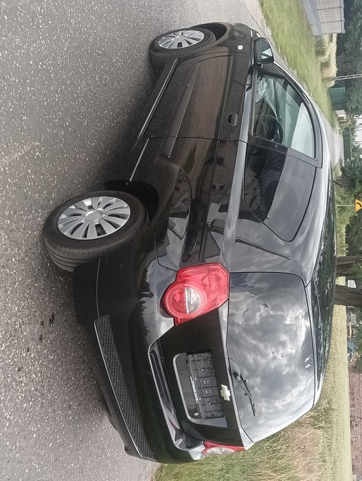 Chevrolet Aveo 1.2 16V Base