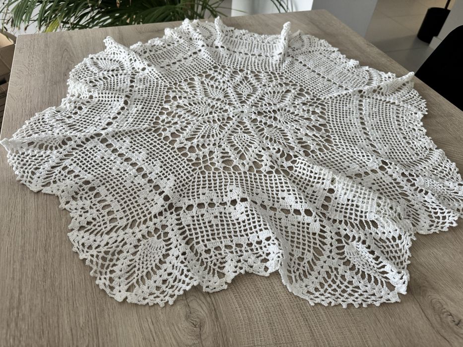 Recznie robiona swewetka na stol 76 cm