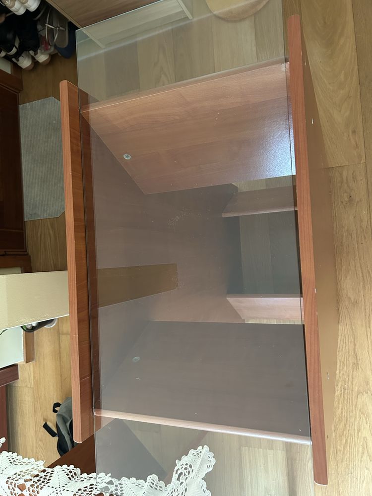 Mesa de apoio com vidro