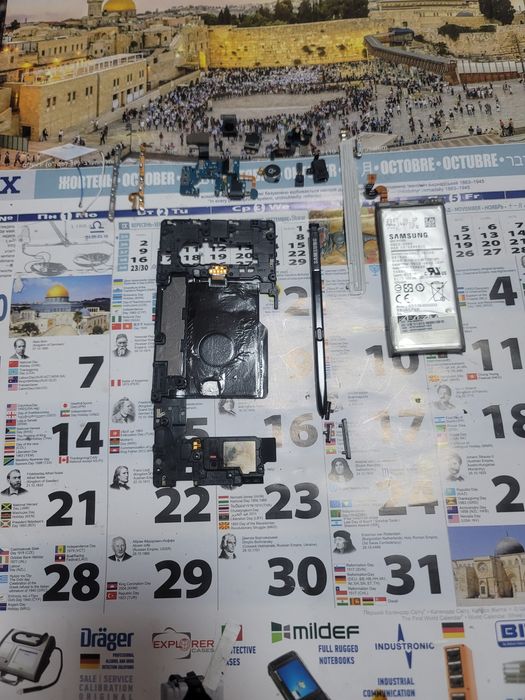 На запчасти одним лотом Samsung note 9