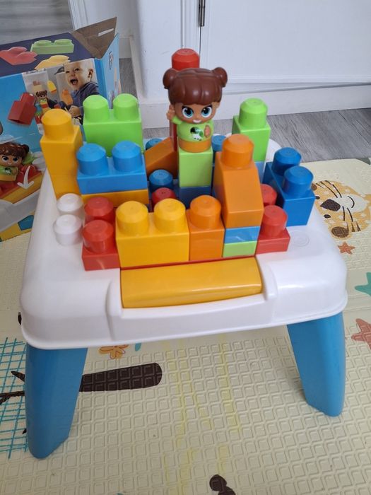 Mesa mega bloks - como novo