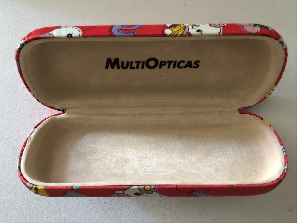 Caixa porta-óculos