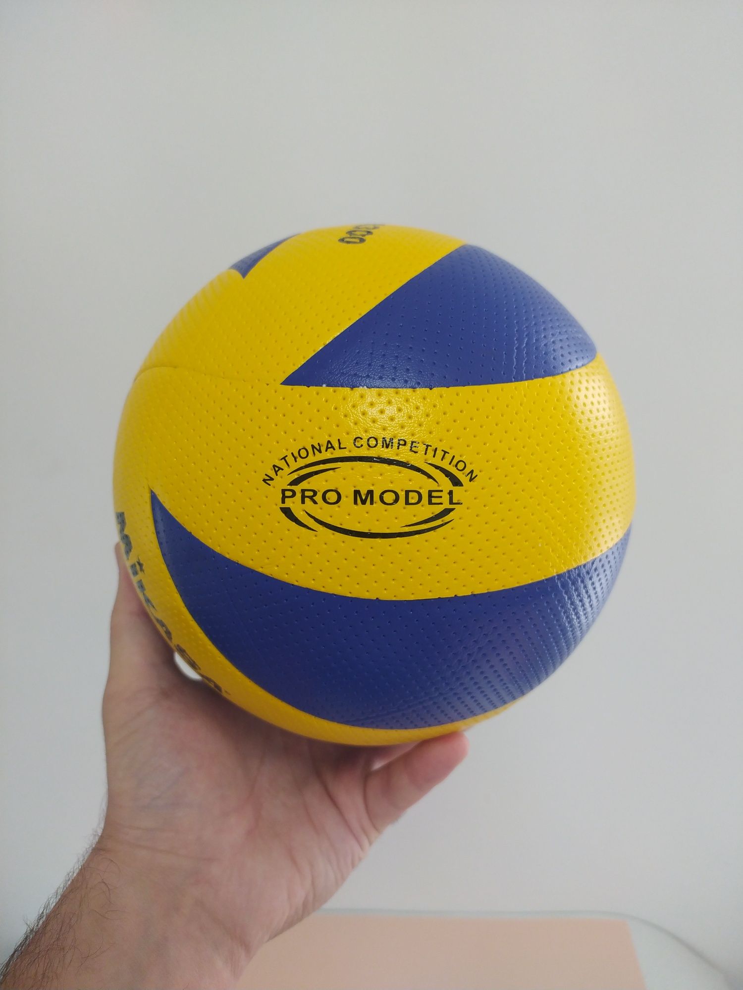 Волейбольний М'яч Mikasa MVA200 FIVB Official Game Ball 8 пан розмір 5