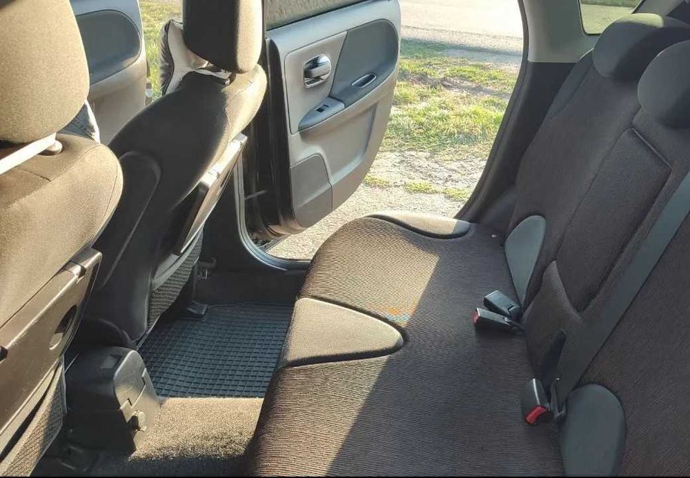 Продам Nissan Note 2009 механіка бензин 1.4 хетчбек Ніссан Ноут