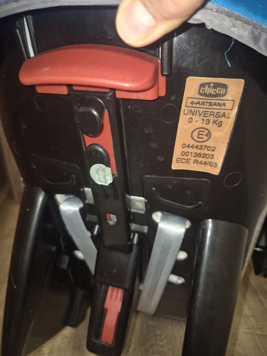 Автокрісло chicco artsana 0-13кг автопереноска Чікко