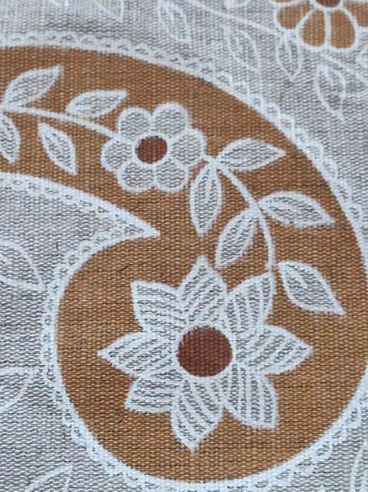 Obrus z PRL-u z oryginalną etykietą 175 X 140 cm. ALEKSANDROWICE Allen