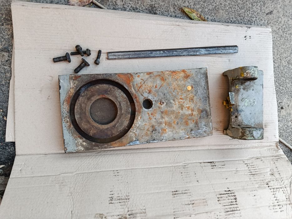 Плита клин гвинт з гайкою поперечки суппорта токарного станка 1м61