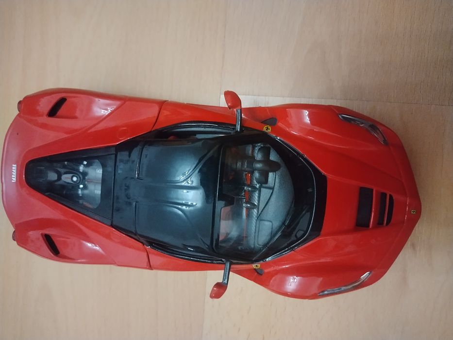 Carro, Ferrari LaFerrari 1/24