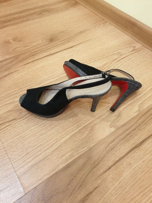 Sandały na wysokim obcasie, czarne