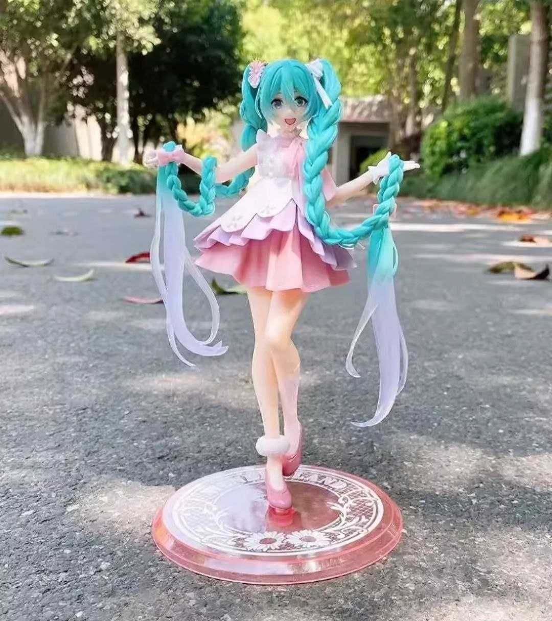 Фигурка Хацунэ Мику Hatsune Miku из аниме игры Project DIVA