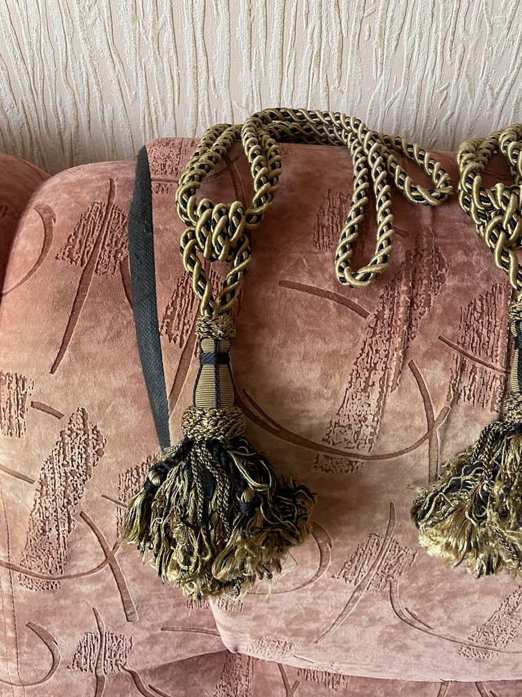 Китиці, підвʼязки під штори