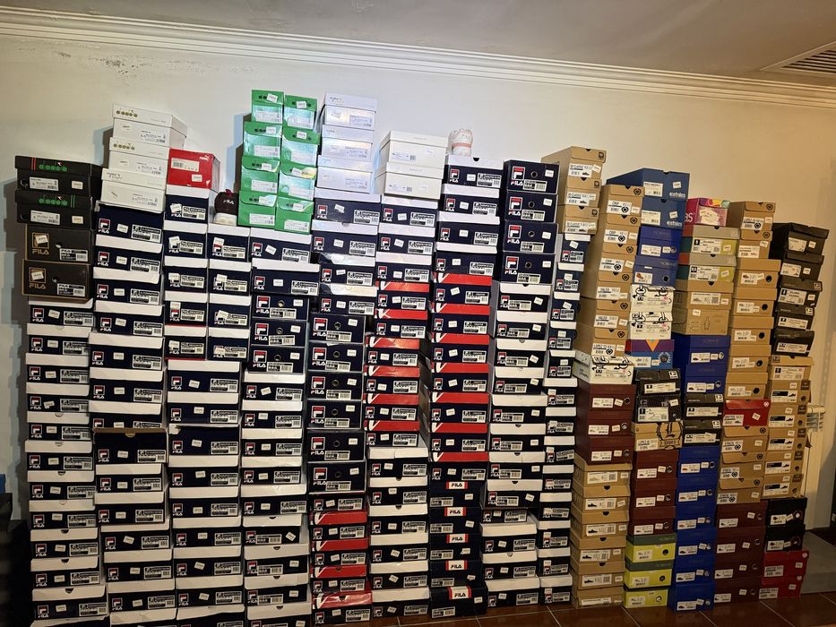 Lote de sapatilhas 200 pares originais