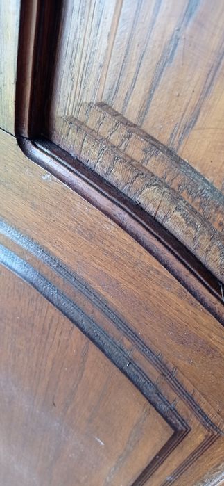 Двері дубові вхідні