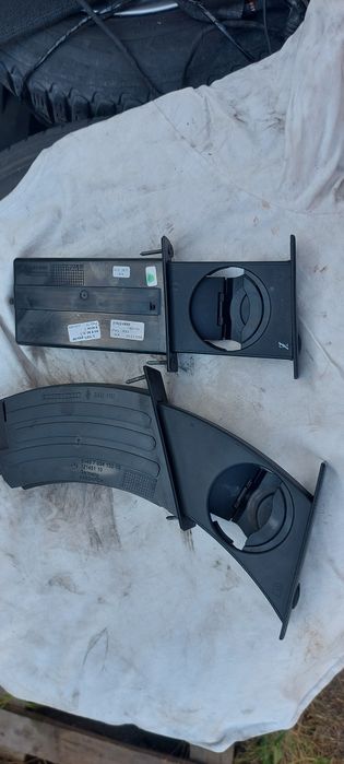 Cupholder uchwyt lewy prawy kubek bmw e60 e61 lewy czarny front