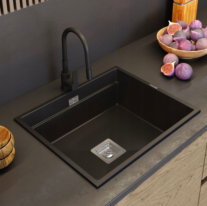 Bateria kuchenna czarna elastyczna wylewka kran czarny giętka