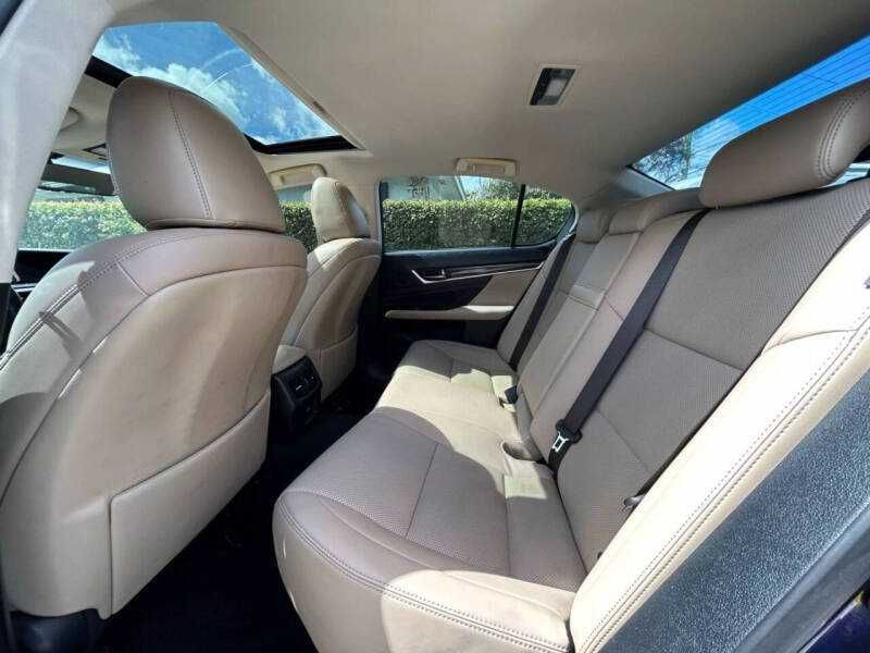 2016 Lexus GS 200t