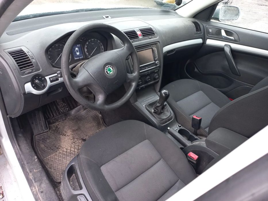 Skoda Octavia II kombi 1.9 TDI 08r fotel fotele tapicerka komplet