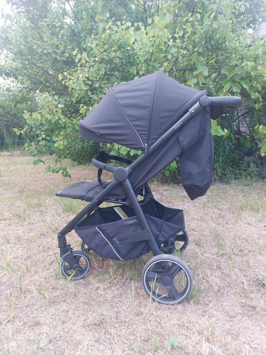 Дитяча коляска прогулянкова CARRELLO Bravo