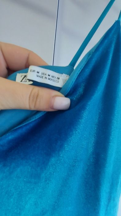 Сукня від Zara в розмірі М