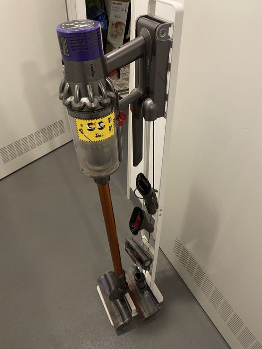 Dyson Cyclone V10