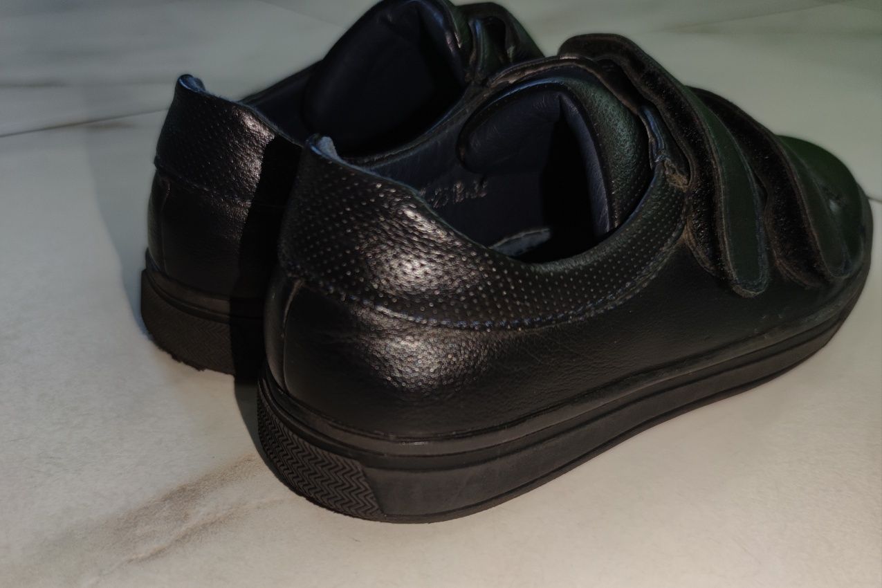 Черные спортивные туфли сникерсы кроссовки кеды 32 (20,5см)