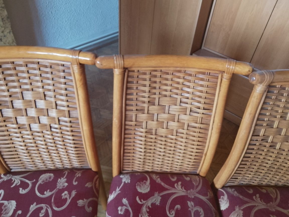 Krzesła 6 sztuk.