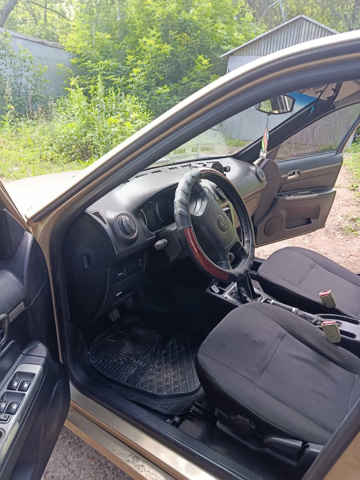 Продам geely ck2