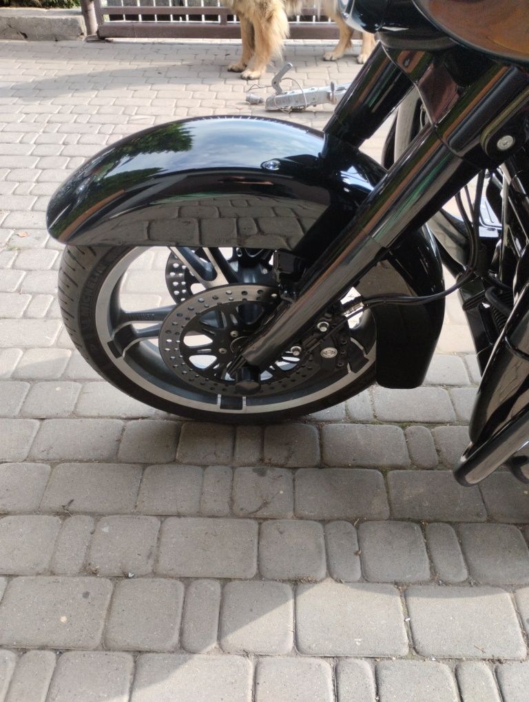 Harley street glide road king electra błotnik tylny LED kufry