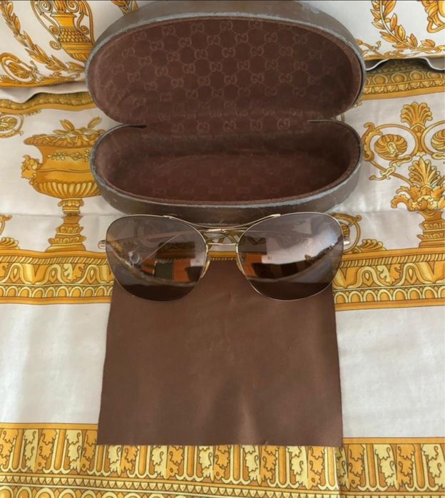 Óculos Gucci Dourados Ref: GG4253/S