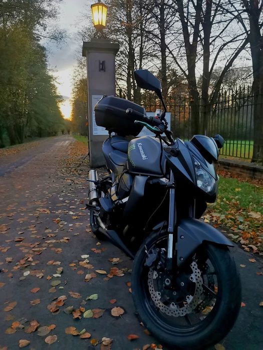 Kawasaki ZR OKAZJA ### Kawasaki z750 piękna maszyna! 2009r