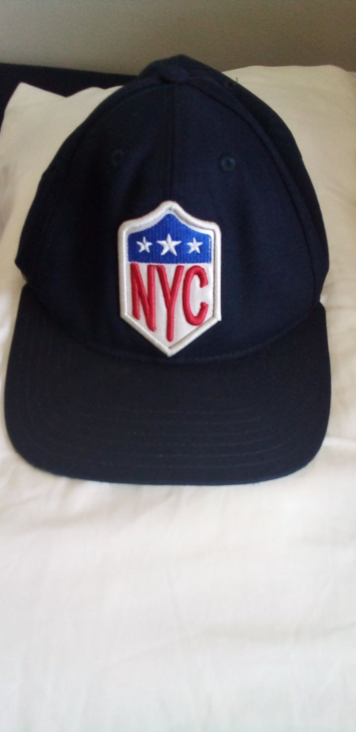 Boné NYC (Other Culture)