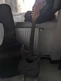 Squier Stratacoustic + Fender gigbag