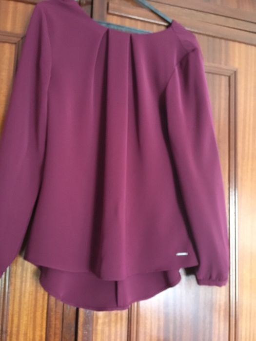 Camisolas várias marcas:Calvin Klein e Sugarhill