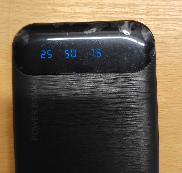 Power Bank 10 000 mAh 2 wyjściami USB 2.4 A i wejściem USB C [2264]