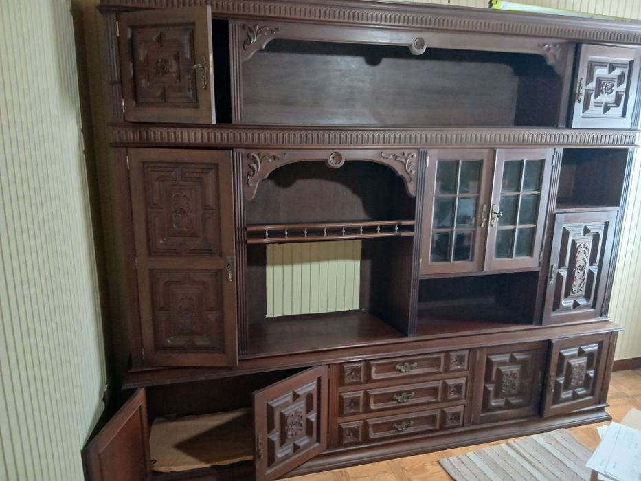Movel para sala em madeira