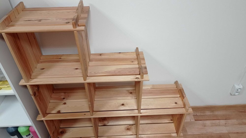 Regał sosnowy otwarty