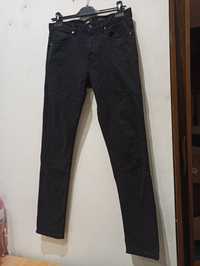 Czarne jeansy skinny HM 30