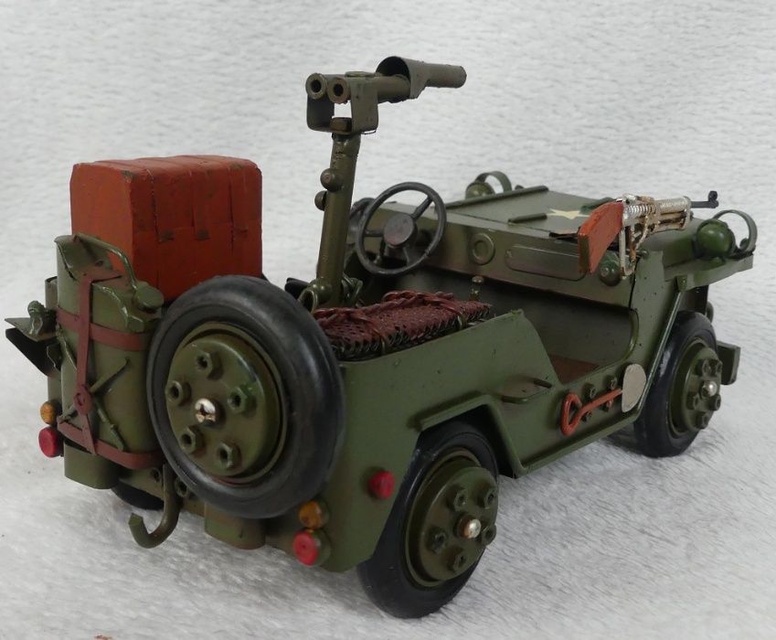 Metalowy WOJSKOWY JEEP model pojazd AUTO 26 cm