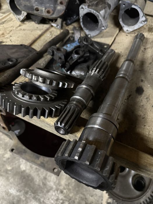 Проміжутка МТЗ-80/82. Шестерні, Вали в Проміжутку МТЗ. Запчастини МТЗ.