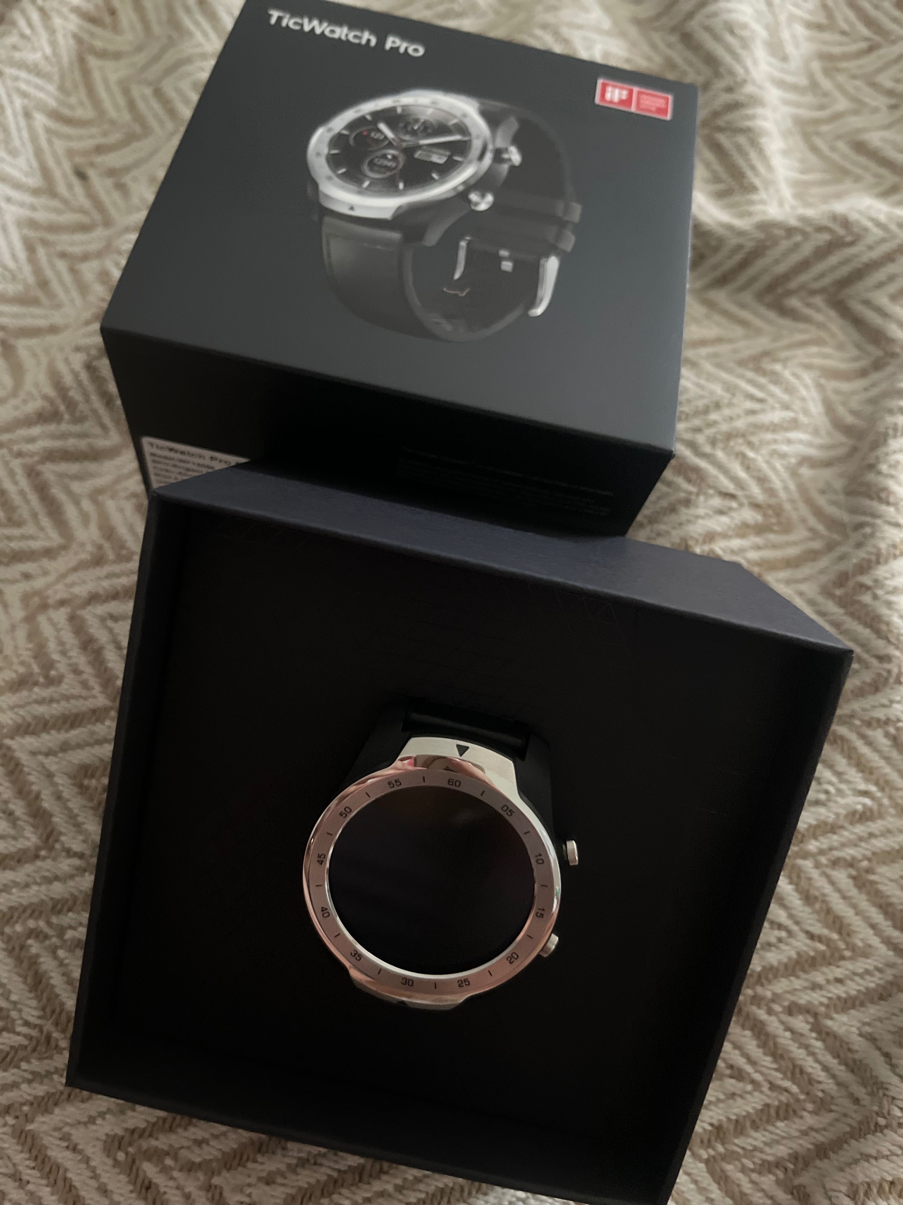 Zegarek smartwatch TicWatch Pro