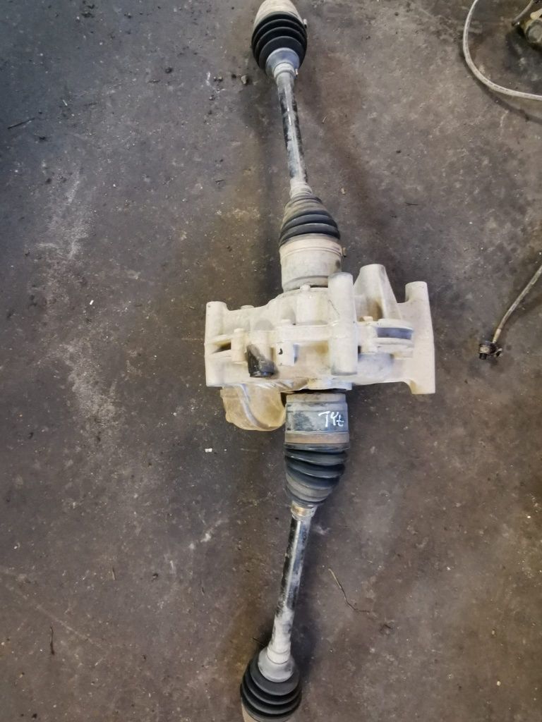 Polaris sportsman 550 most wał wahacz skrzynia plastik