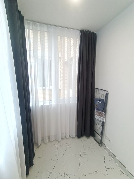 ВІЛЬНА квартира! Руська, ЦЕНТР. Новобудова подобово, погодинно!Все є!